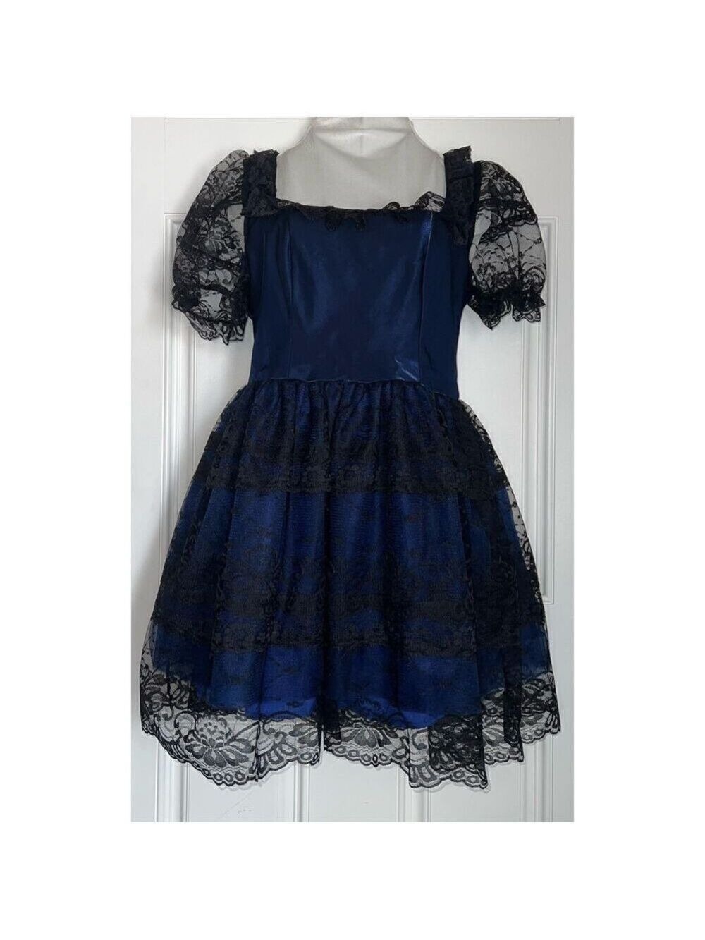 DELIA*S BY DOLLS KILL DRESSED TO KISS MINI DRESS (Med)